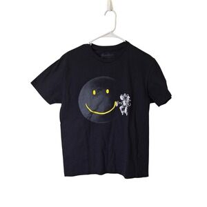 Smiley Face Astronaut Graffiti T-Shirt By Threadless M Cotton Bangladesh Black